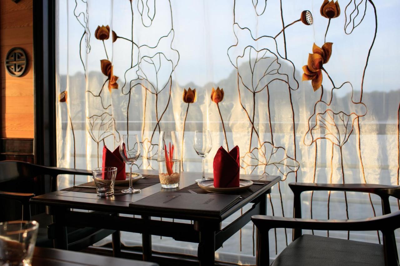 V'Spirit Cruise Hotell Ha Long Exteriör bild