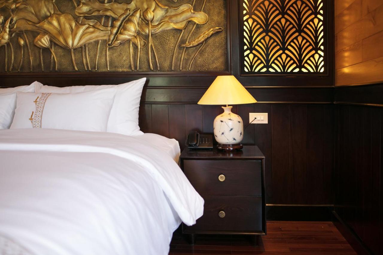 V'Spirit Cruise Hotell Ha Long Exteriör bild